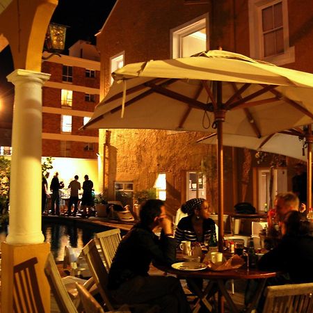 Ashanti Lodge Backpackers Cape Town Exterior photo