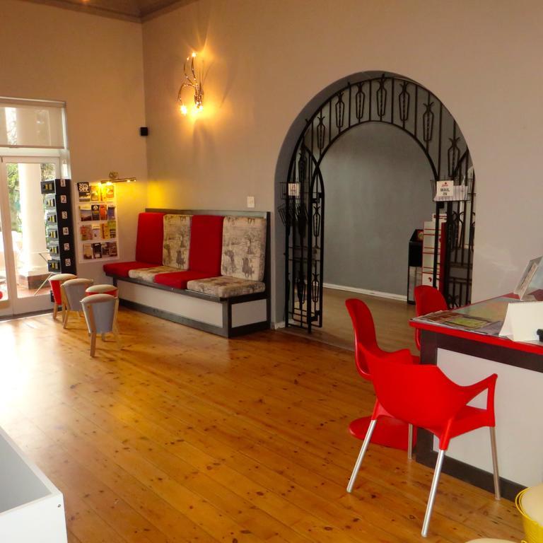 Ashanti Lodge Backpackers Cape Town Exterior photo