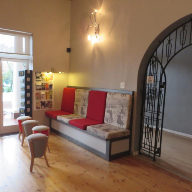 Ashanti Lodge Backpackers Cape Town Exterior photo